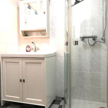 Workers Fuer 4-14 Pers, Parkplatz, Wlan, Einzelbetten アパート Gundersheim