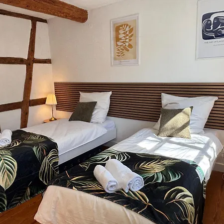 アパート Workers Fuer 4-14 Pers, Parkplatz, Wlan, Einzelbetten *