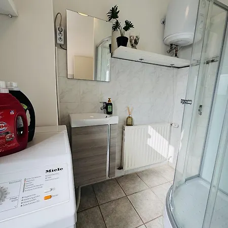 Workers Fuer 4-14 Pers, Parkplatz, Wlan, Einzelbetten *