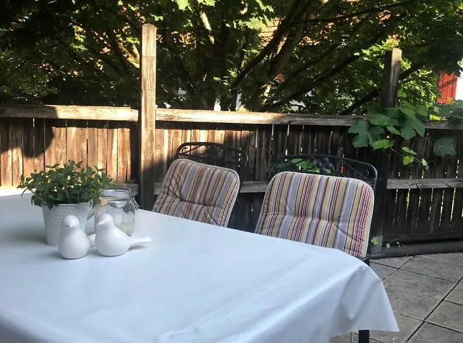 Workers Fuer 4-14 Pers, Parkplatz, Wlan, Einzelbetten *