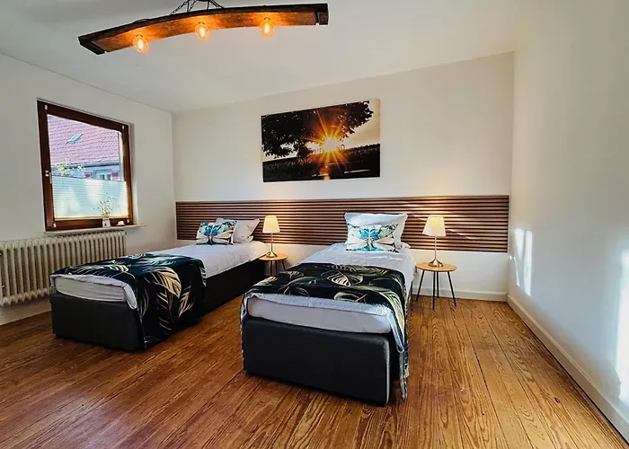 Lägenhet Workers Fuer 4-14 Pers, Parkplatz, Wlan, Einzelbetten Gundersheim